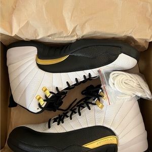 Air Jordan Retro 12 Royalty